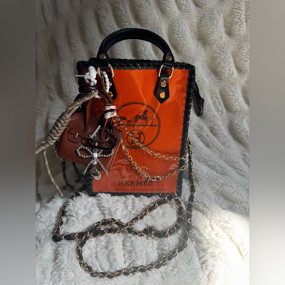 🩷Valentine Special!!🩷
Handmade Upcycled Orange and Black Women's Crossbody Bag - Picture 2 of 5